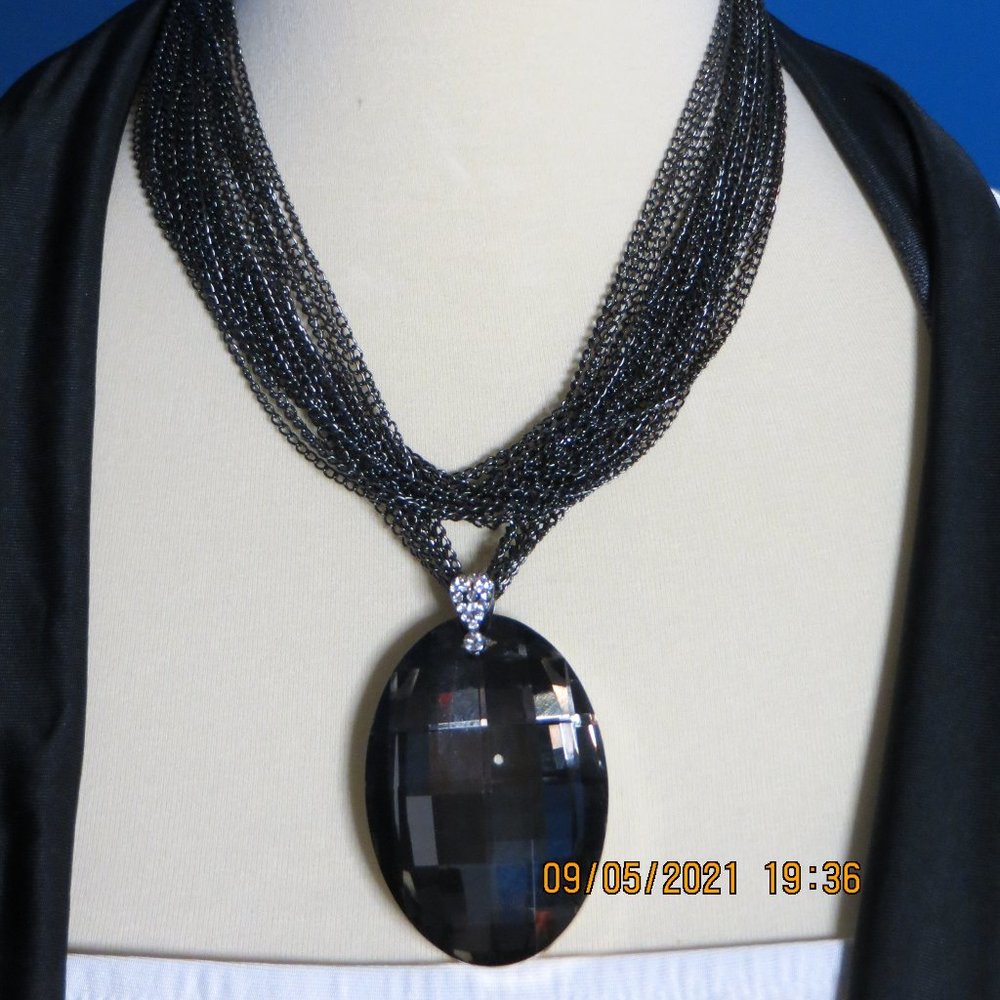 Charming Charlie Necklace